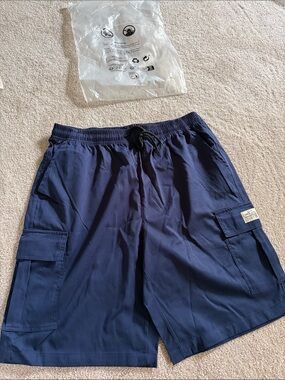 NWT 3 Pairs of Mens size Medium HKS Easy Fit Cargo Shorts by Boris Biden Insaeri